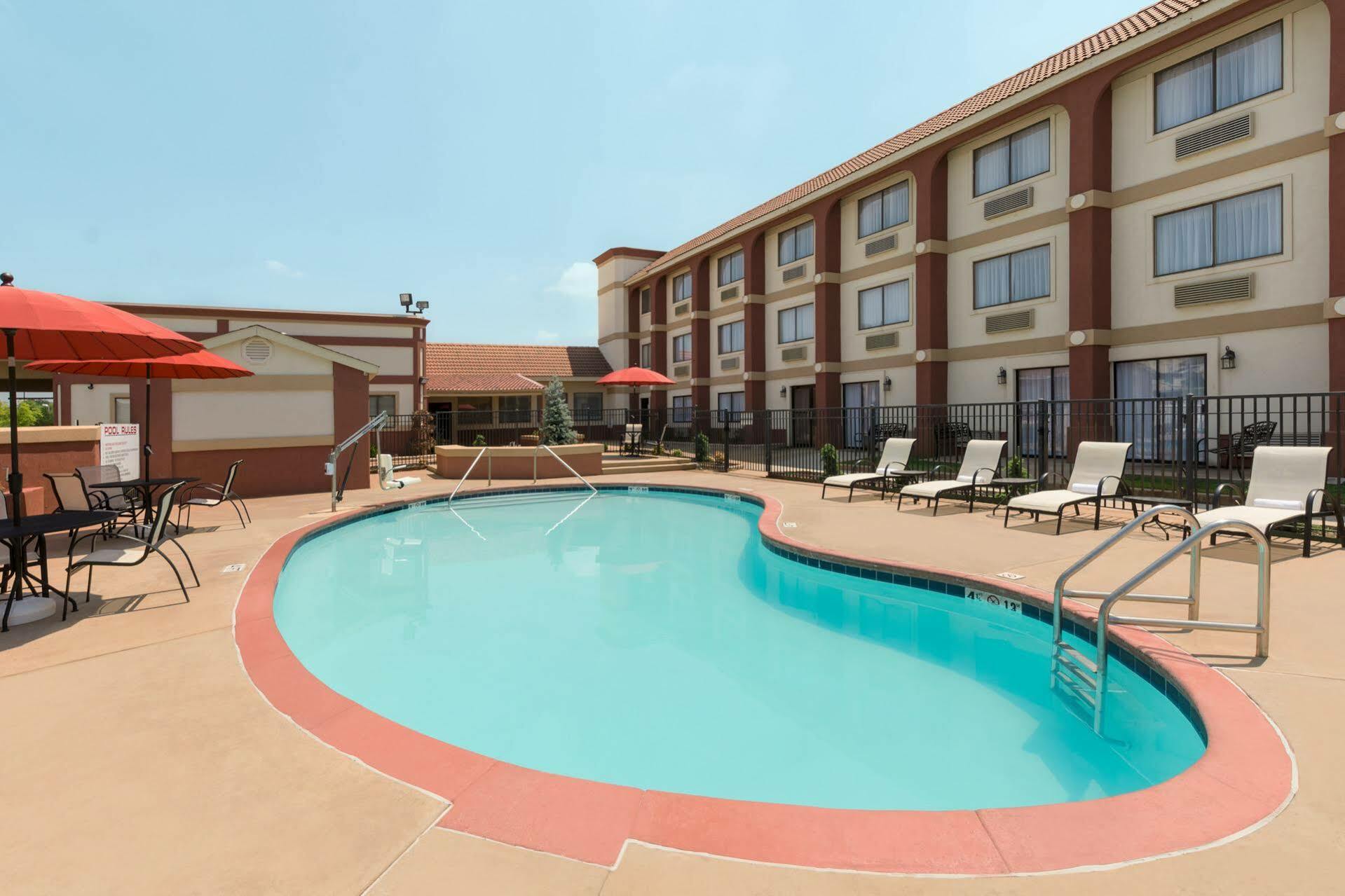 Hotel Broadway & Oklahoma City